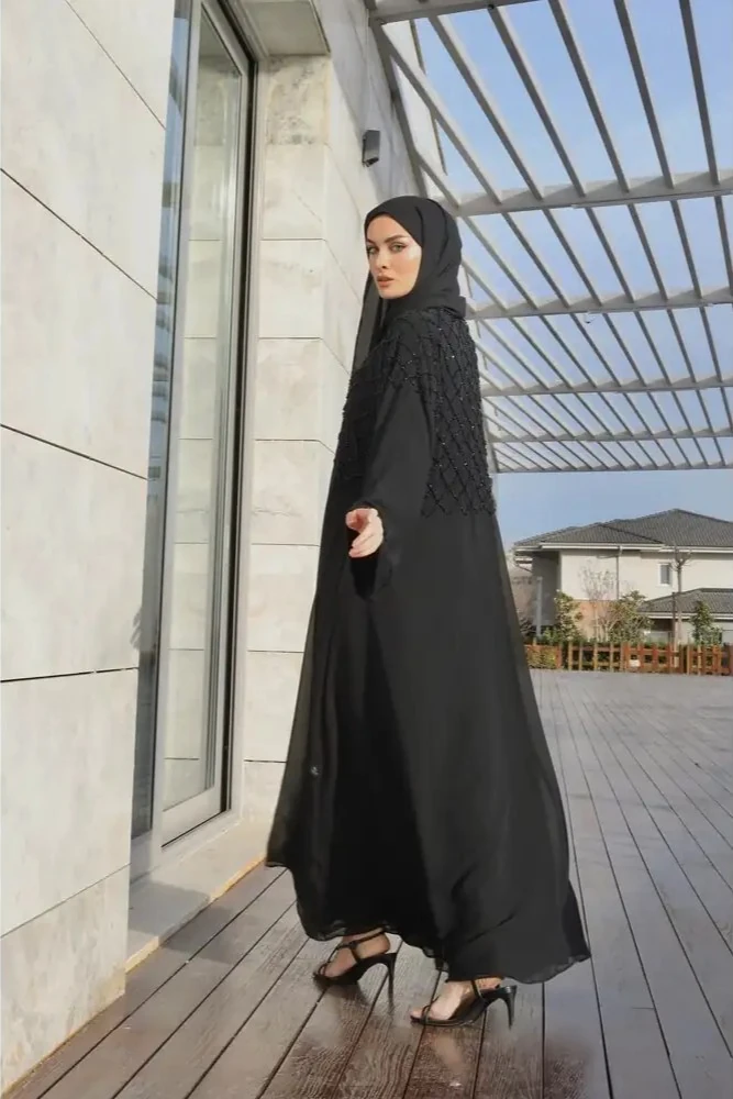 Siyah Boncuk İşlemeli Limited Edition Abaya