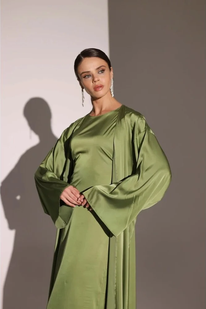 Yağ Yeşili İpek Abaya Takımı