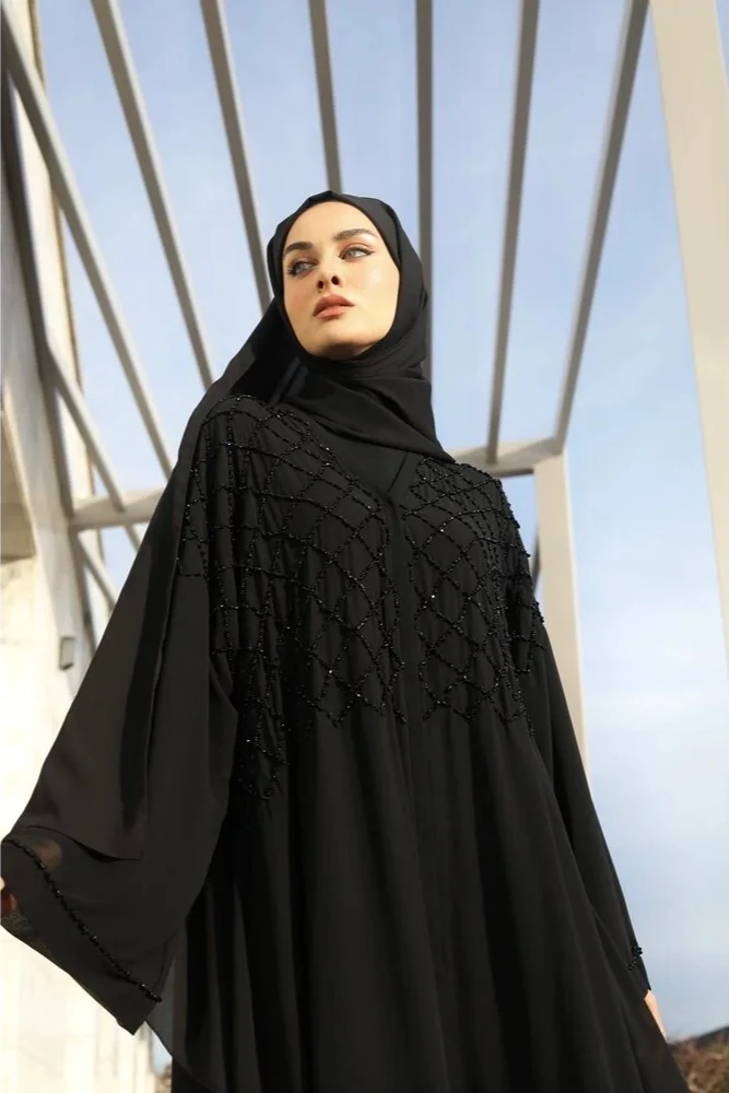 Siyah Boncuk İşlemeli Limited Edition Abaya