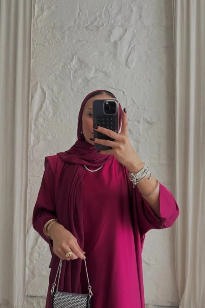 Pembe İpek Abaya