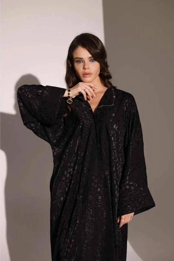 Jessica Krep Dokulu Siyah Abaya