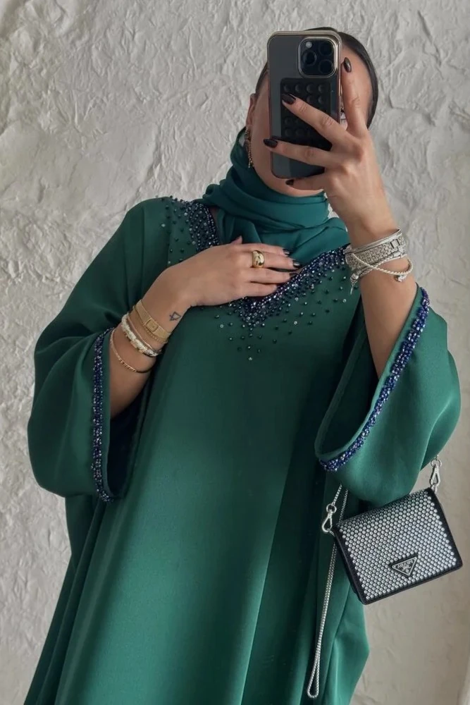 Zümrüt Yeşili El İşlemeli Kaftan Abaya Takımı