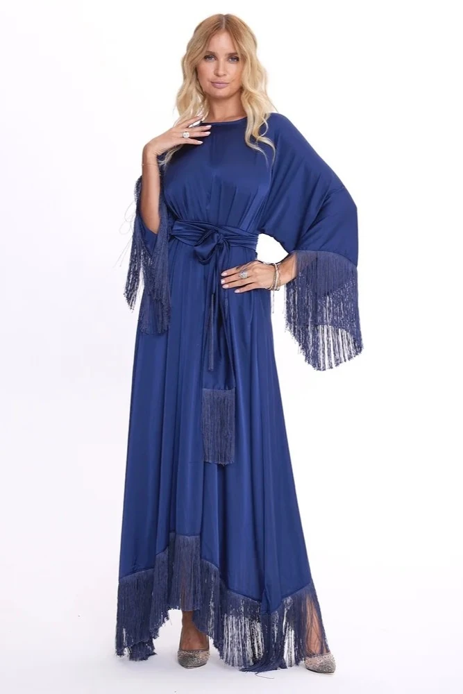 Püskül Detaylı Mavi Kemerli İpek Elbise