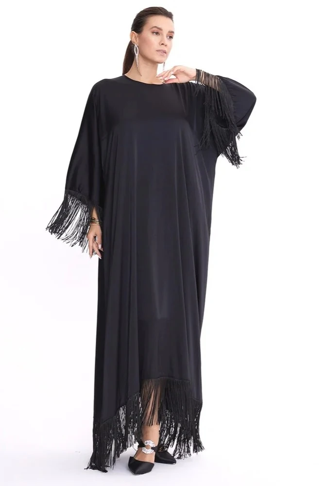 Siyah İpek Kumaş Kemerli Elbise