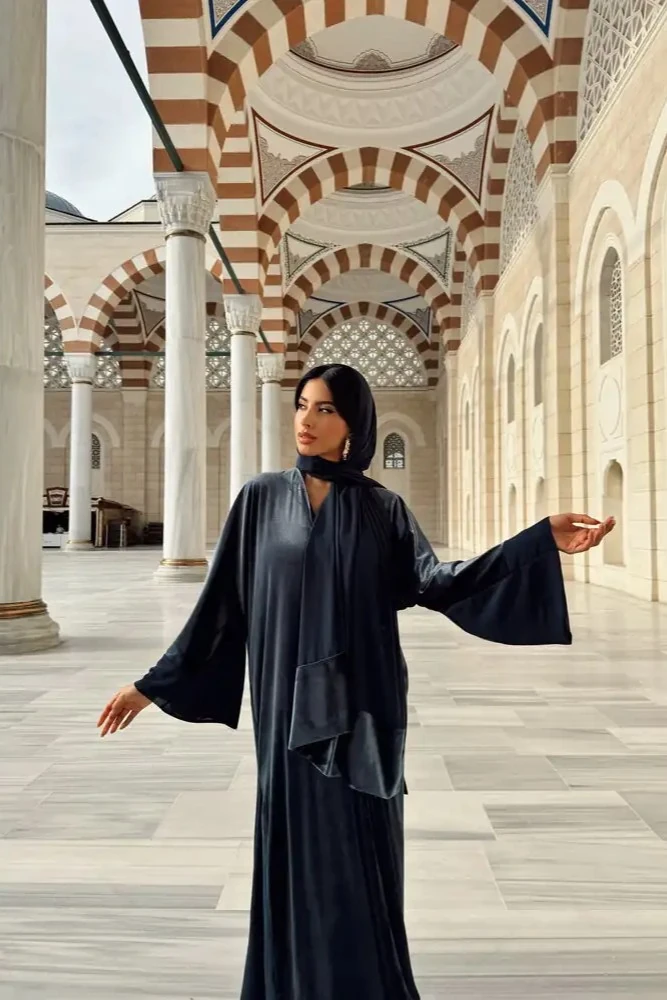 Gece Mavisi Kadife Abaya ve Şal Takımı