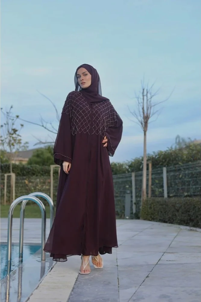 Limited Edition Mürdüm Rengi El İşlemeli Abaya ve Şal Takımı