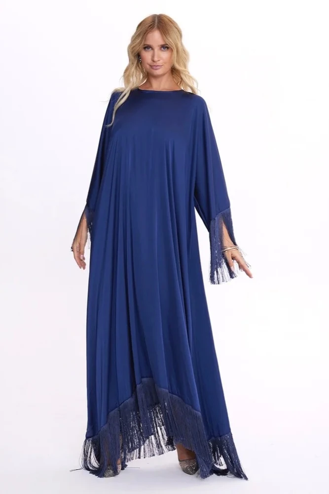 Püskül Detaylı Mavi Kemerli İpek Elbise