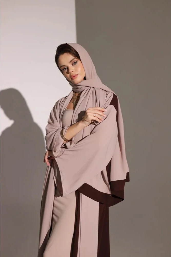 Renk Bloklu Kahve Bej Abaya