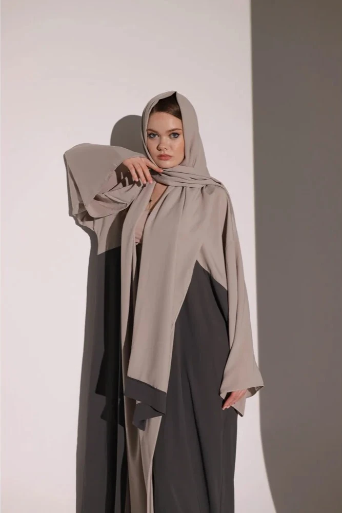 Kontrast Detaylı İki Renkli Abaya