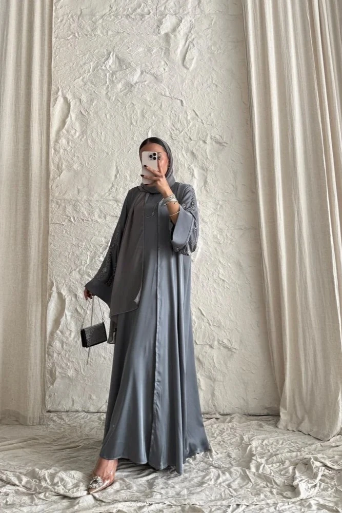 El İşlemeli İpek Abaya, İç Elbise ve Şal Takımı