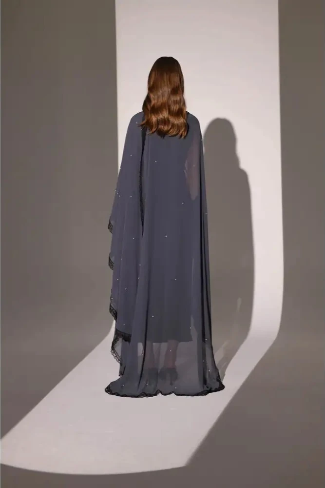 3 Şekilli Pelerinli Abaya