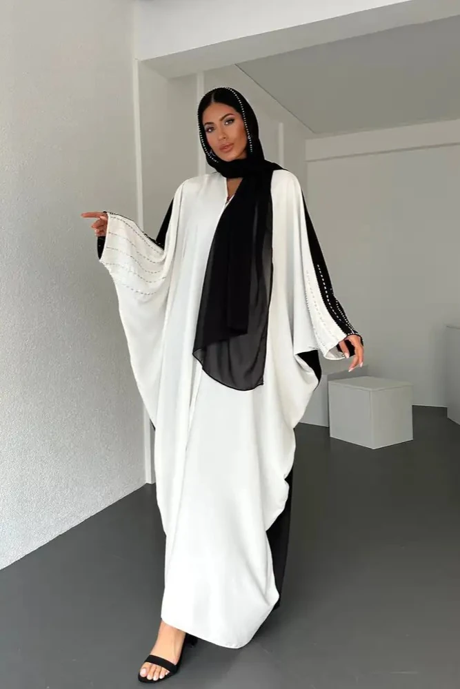 Siyah & Beyaz Abaya (Mevsimlik)