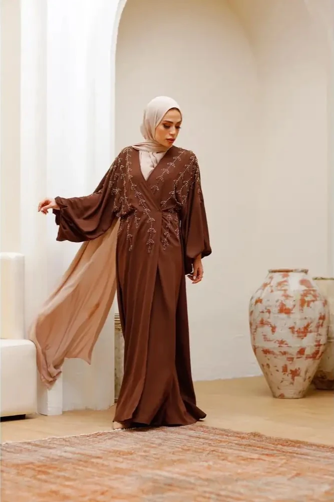 Kahve Tonları El İşlemeli Abaya