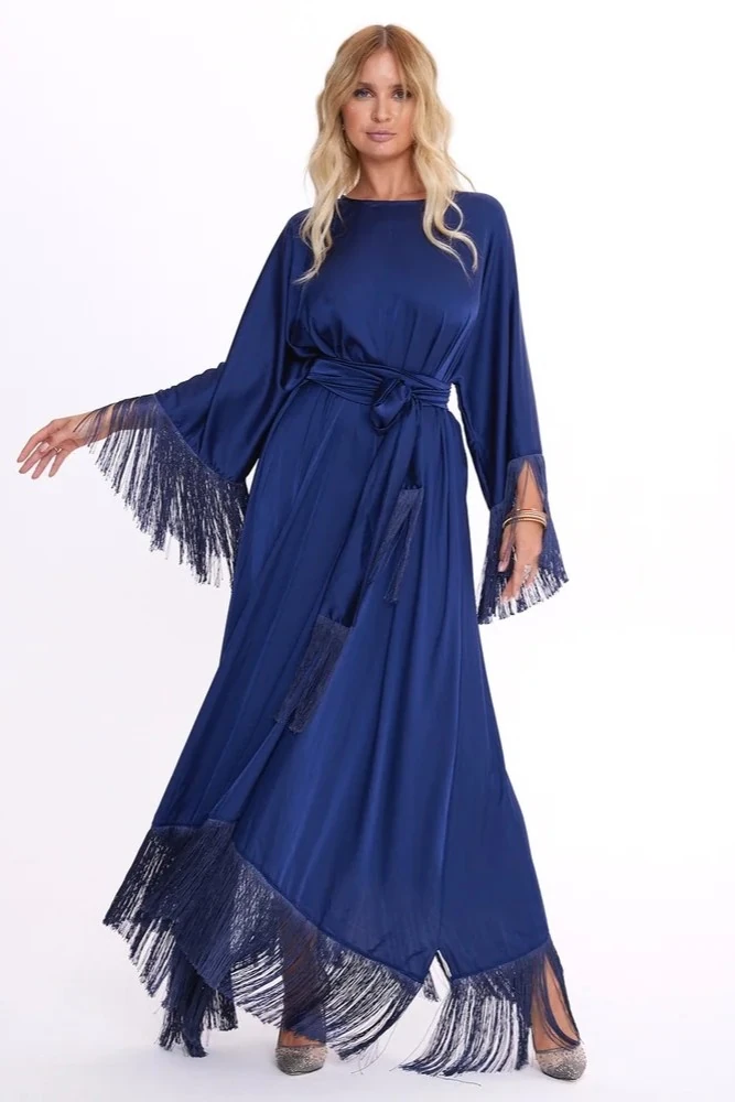 Püskül Detaylı Mavi Kemerli İpek Elbise