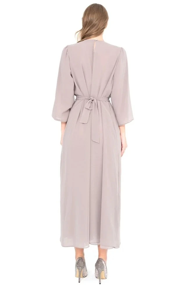 Önü Fırfırlı El İşlemeli Luxury Kemerli Elbise