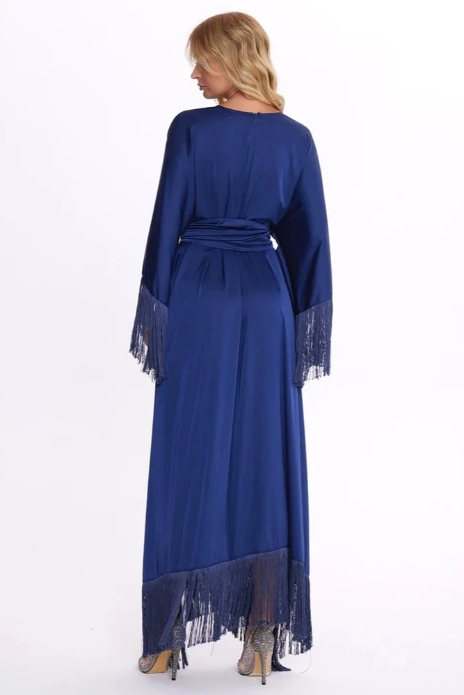 Püskül Detaylı Mavi Kemerli İpek Elbise