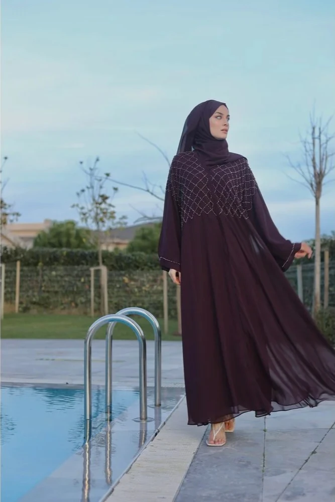 Limited Edition Mürdüm Rengi El İşlemeli Abaya ve Şal Takımı