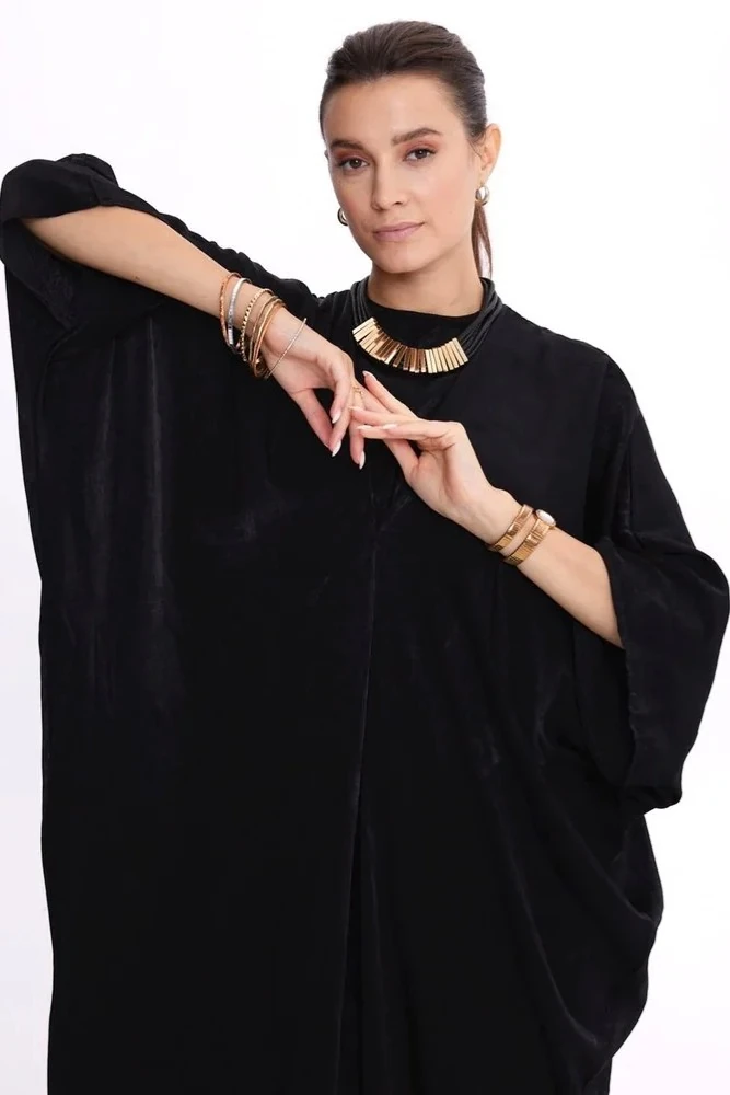 İpek Kumaş Siyah Elbise