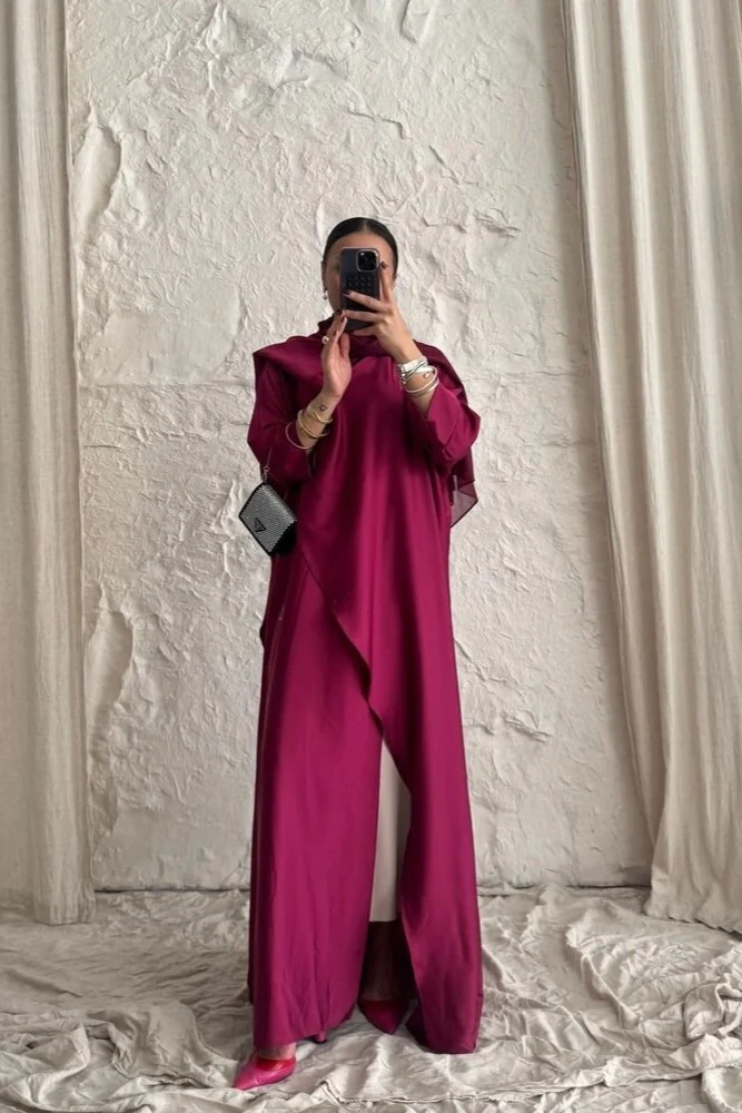 Pembe İpek Abaya