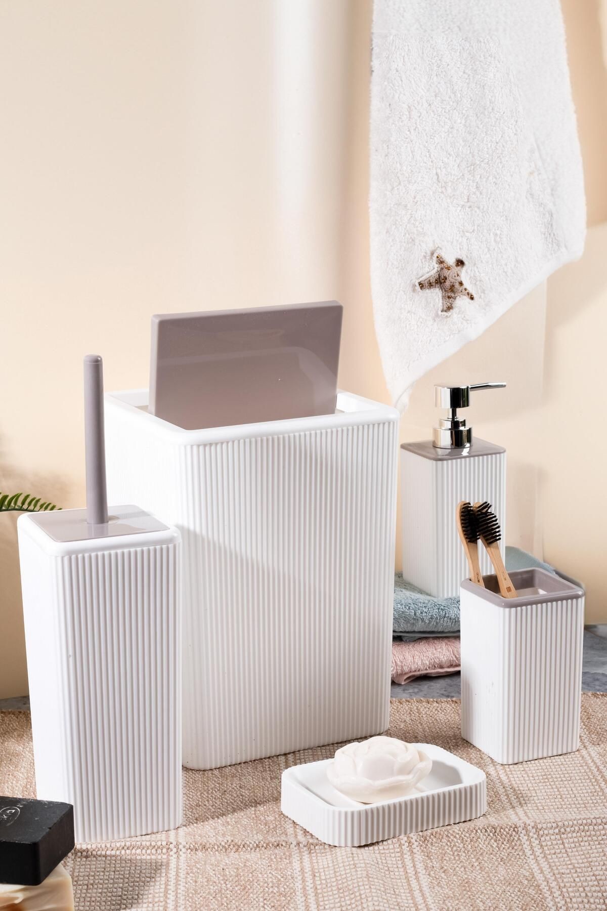 Palermo 5'li Kare Banyo Seti
