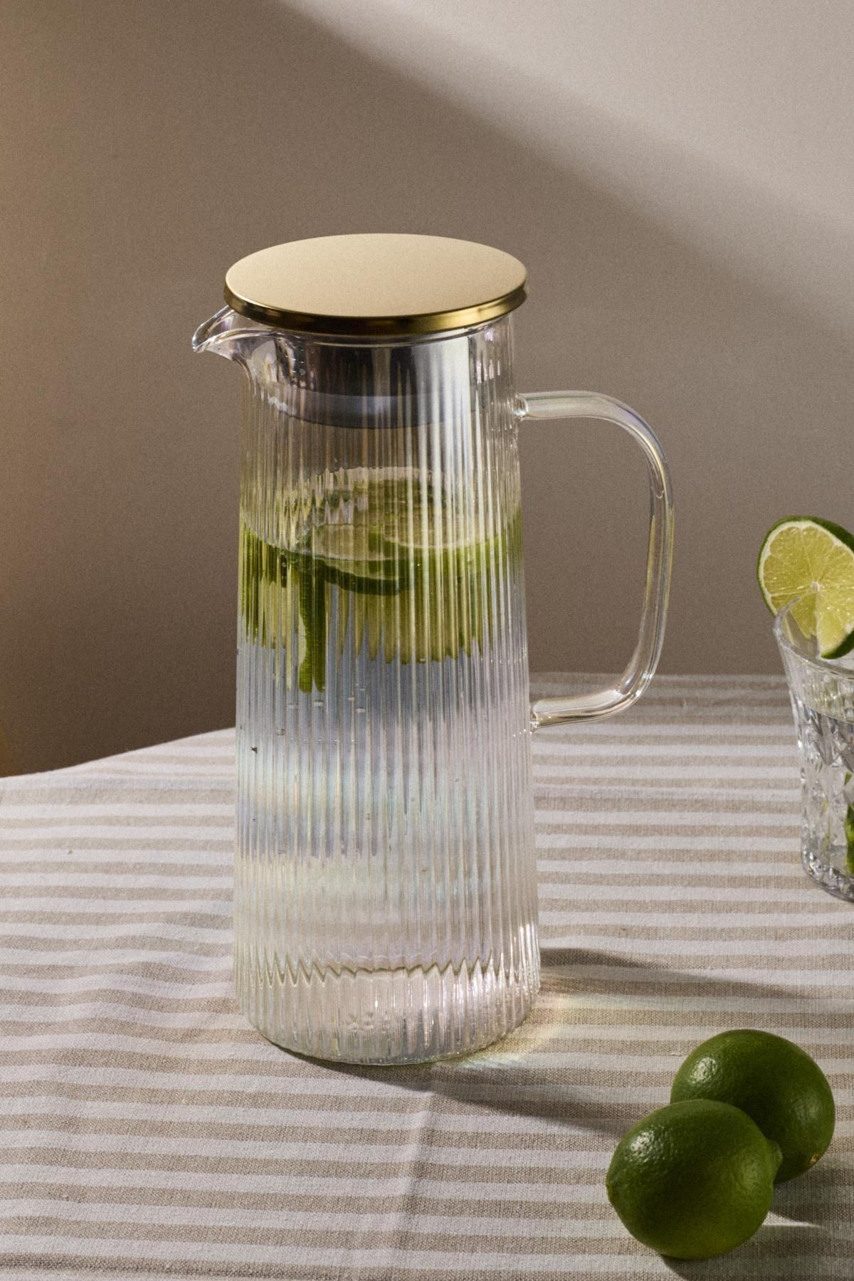 Pina Luster Çizgi Dokusu Filtre Kapaklı Sürahi 1300ml