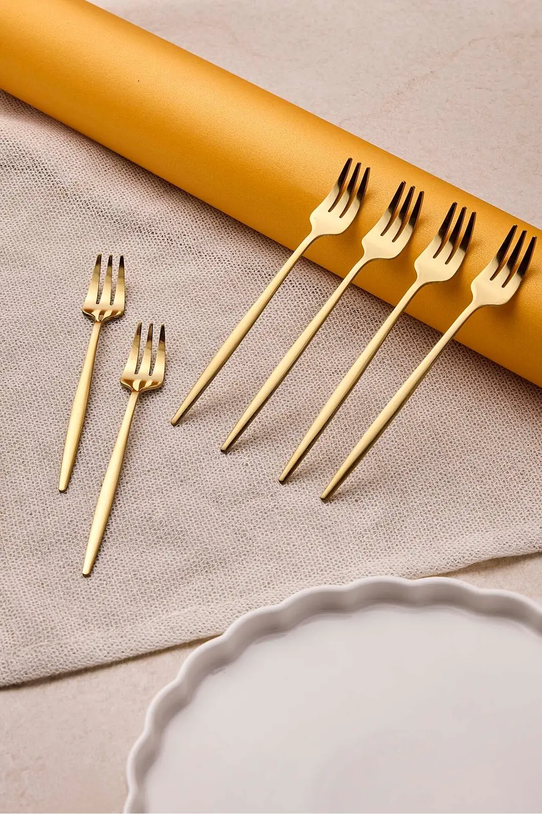 タイムセール　新品未使用✨ゴージャス✨金彩ディナーセット20ピース　P＆Sおまけ Common Gold Paslanmaz Çelik 6'lı Kokteyl Çatalı
