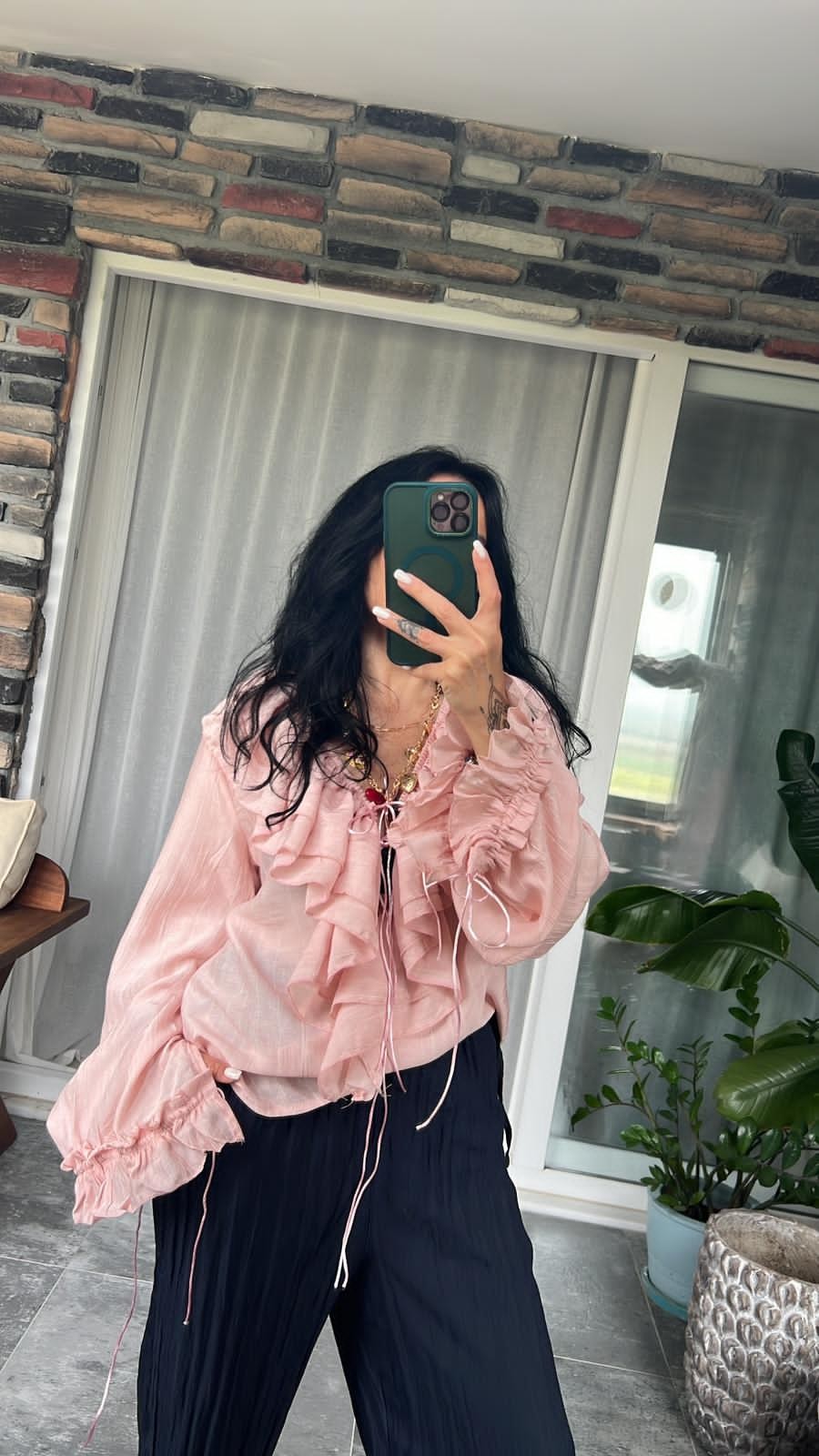 Pembe Fırfırlı İpli Gömlek 