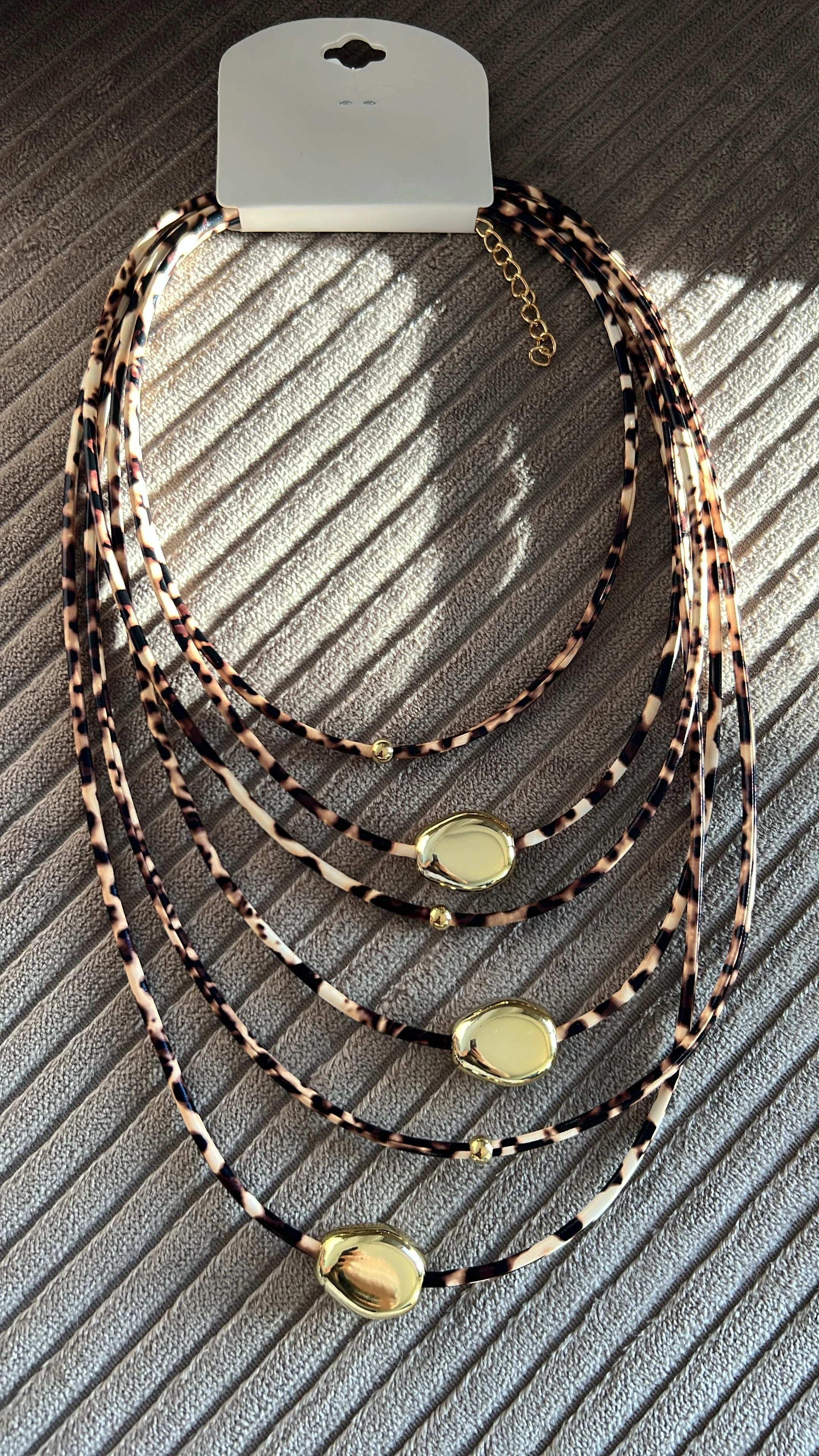 Leopar Desen Disk Detaylı Çoklu Kolye