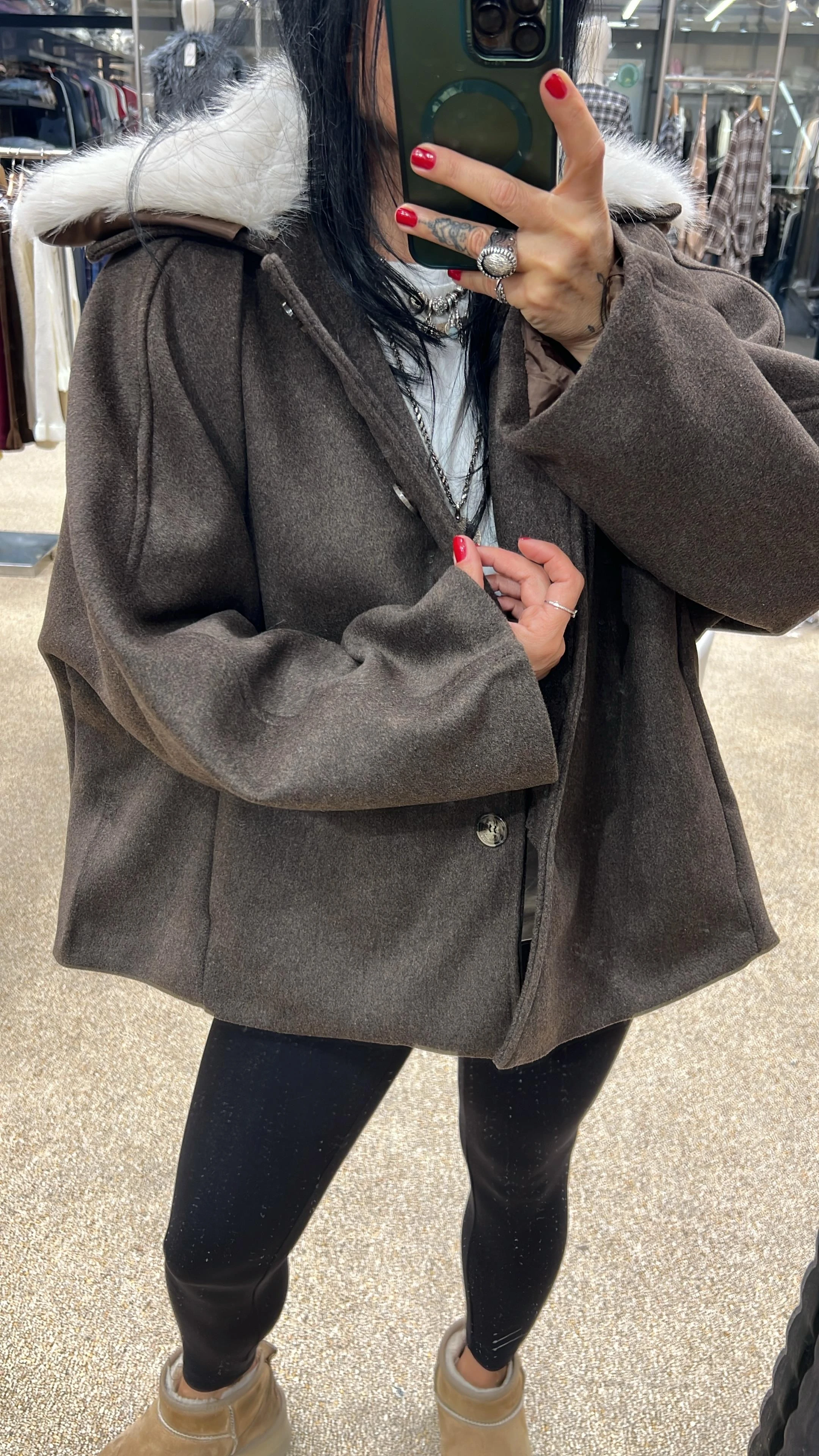 ZR Yakası Kürklü Kaşe Kaban