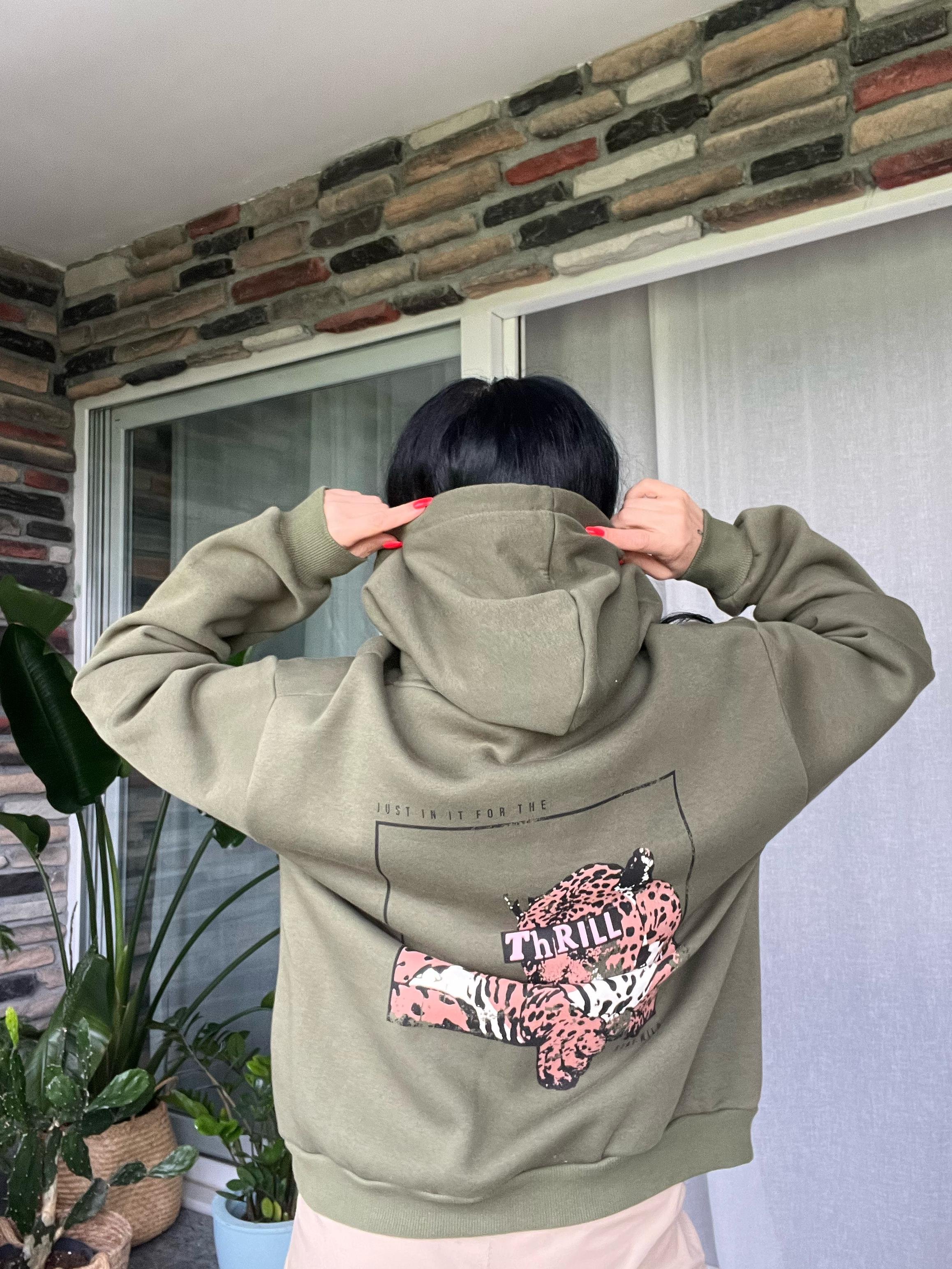 Sırtı Baskı Detay Sweatshirt