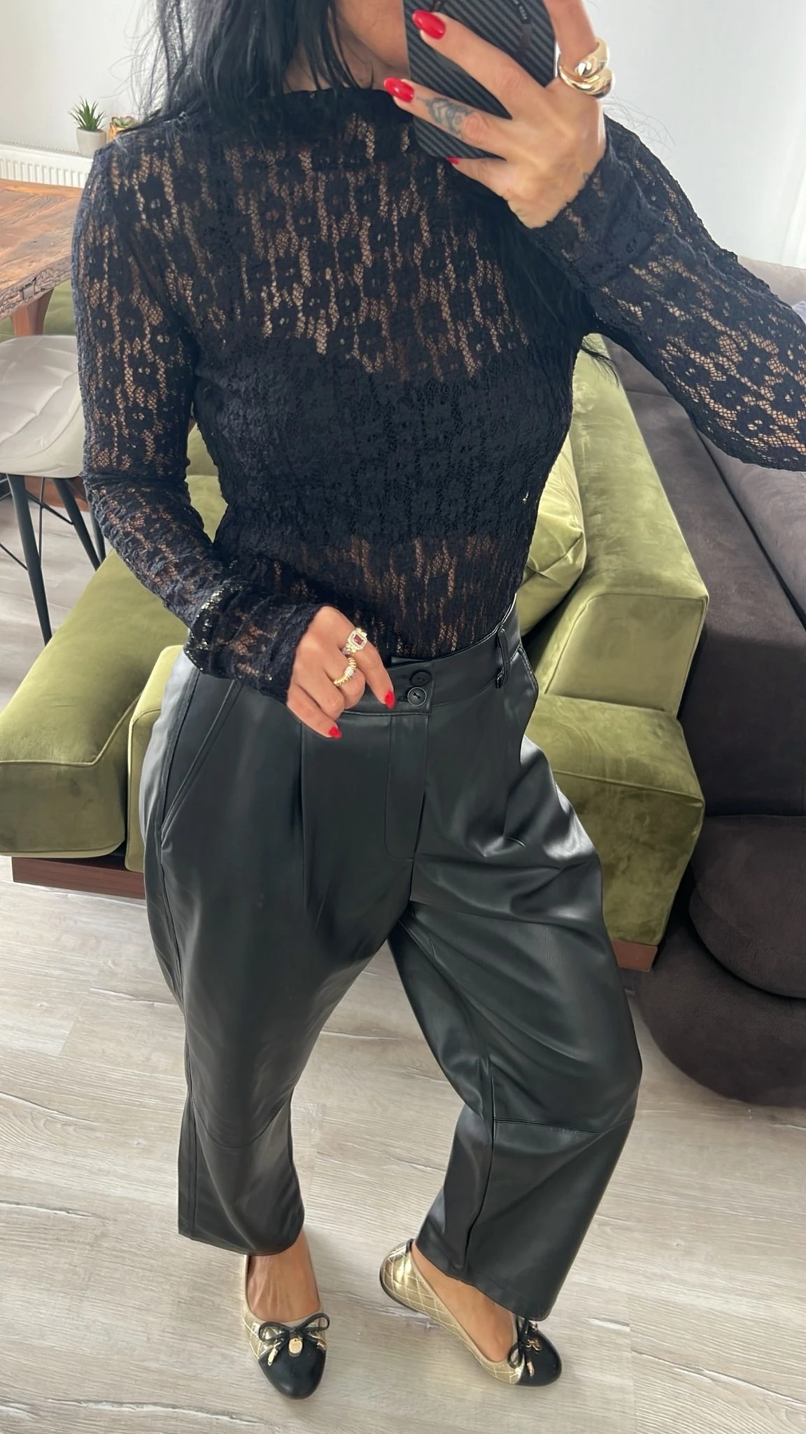 Pileli Siyah Deri Pantolon
