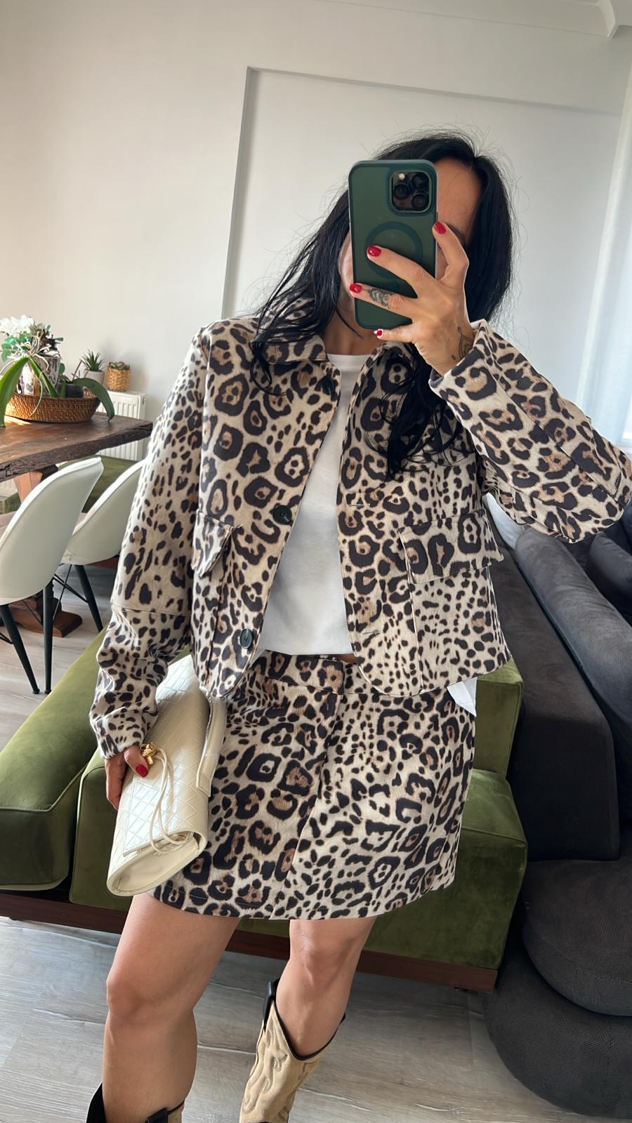 Leopar Baskılı Süet Ceket