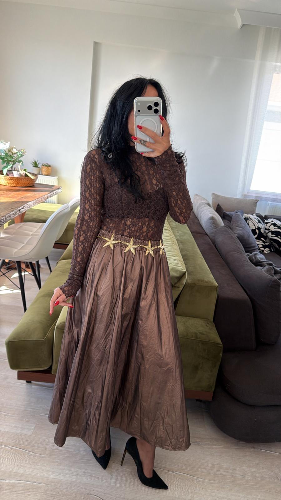 Kahve Parlak Görünümlü Midi Etek