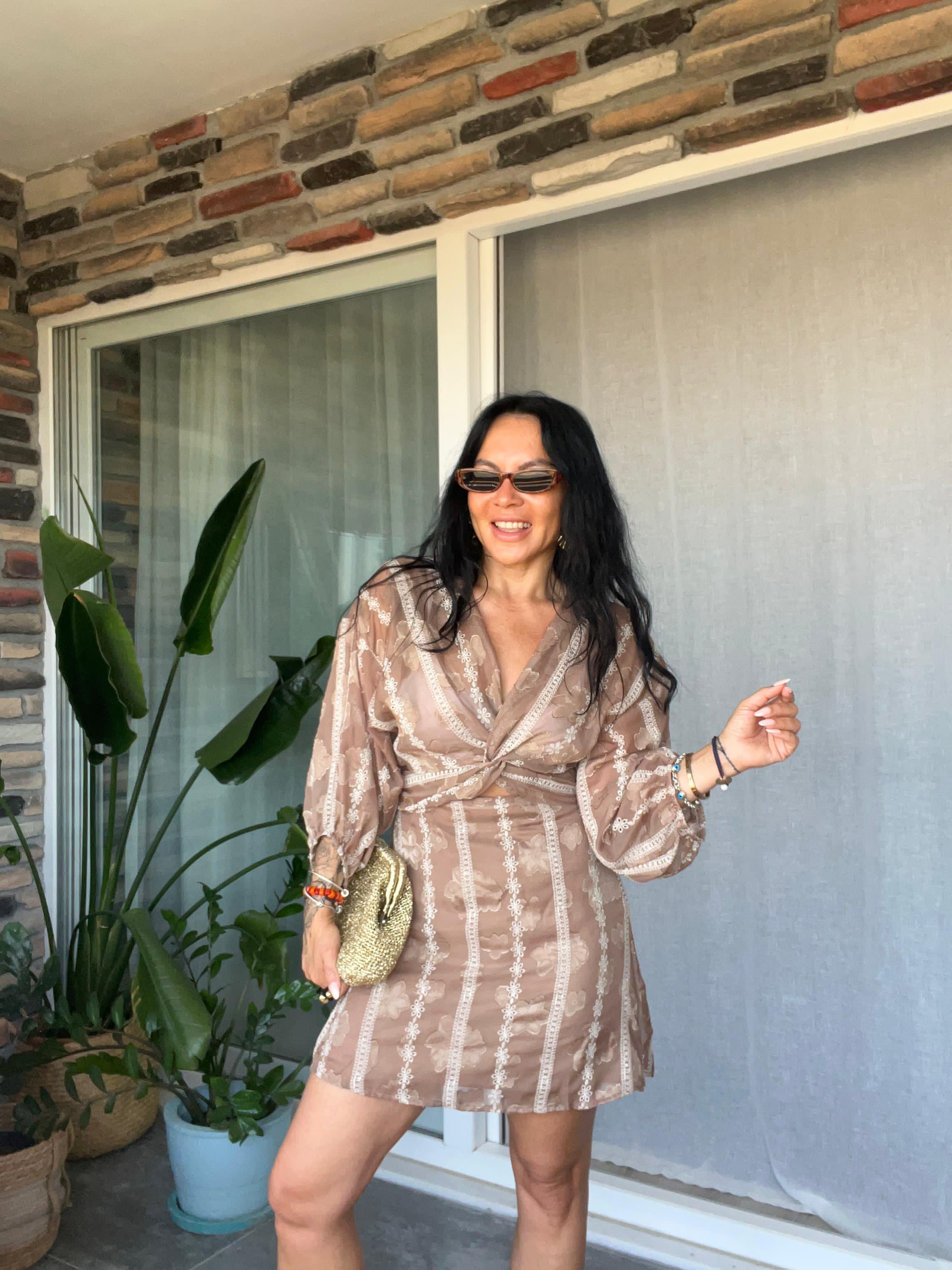 Ön Düğümlü İşlemeli Elbise