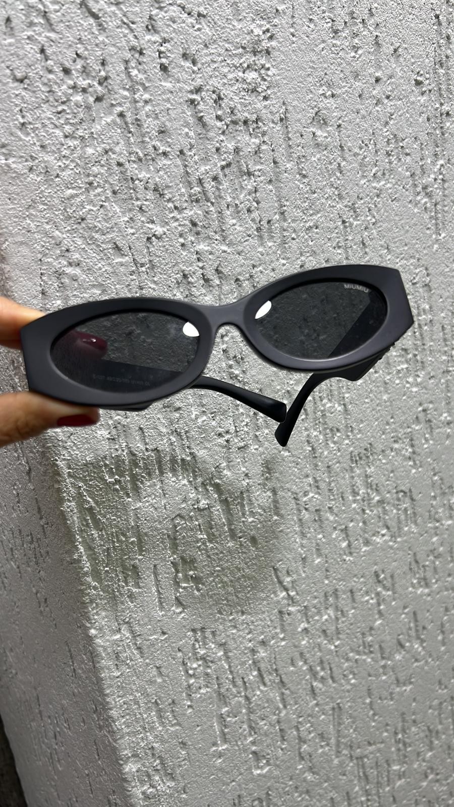 Marka Model Mat Siyah Cat Gözlük 