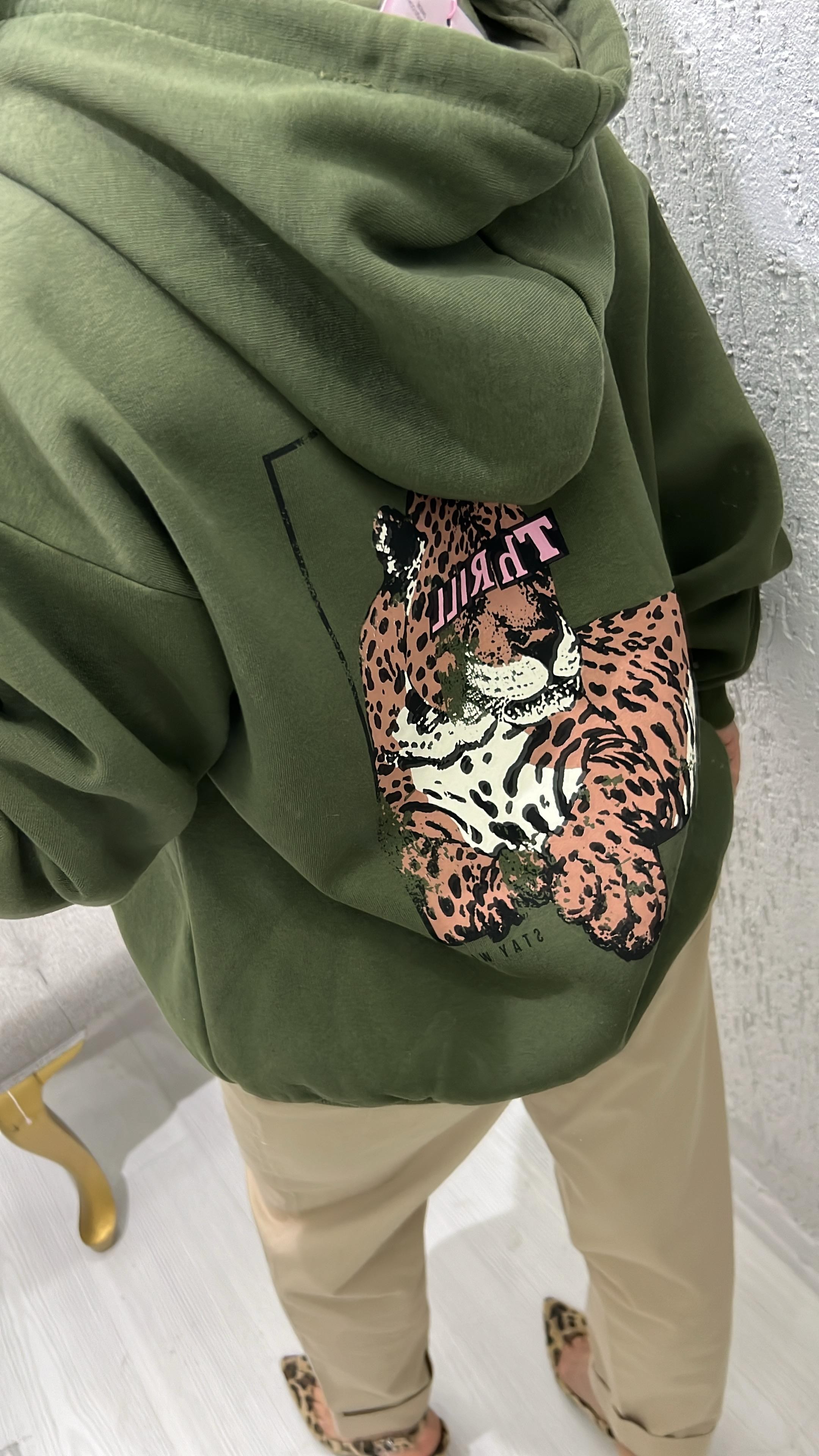 Sırtı Baskı Detay Sweatshirt