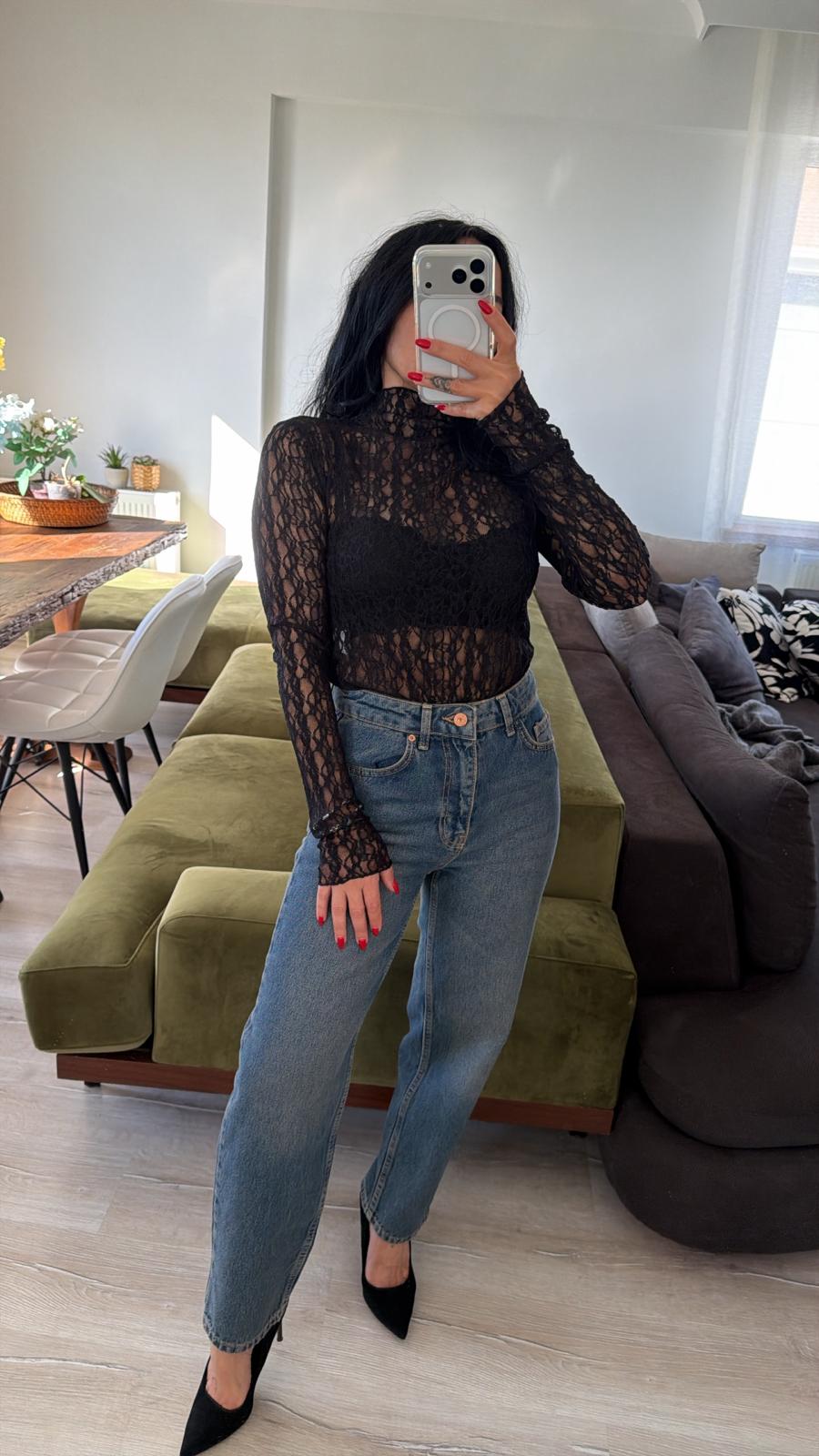 Dik Yaka Dantel Çıtçıtlı Bodysuit