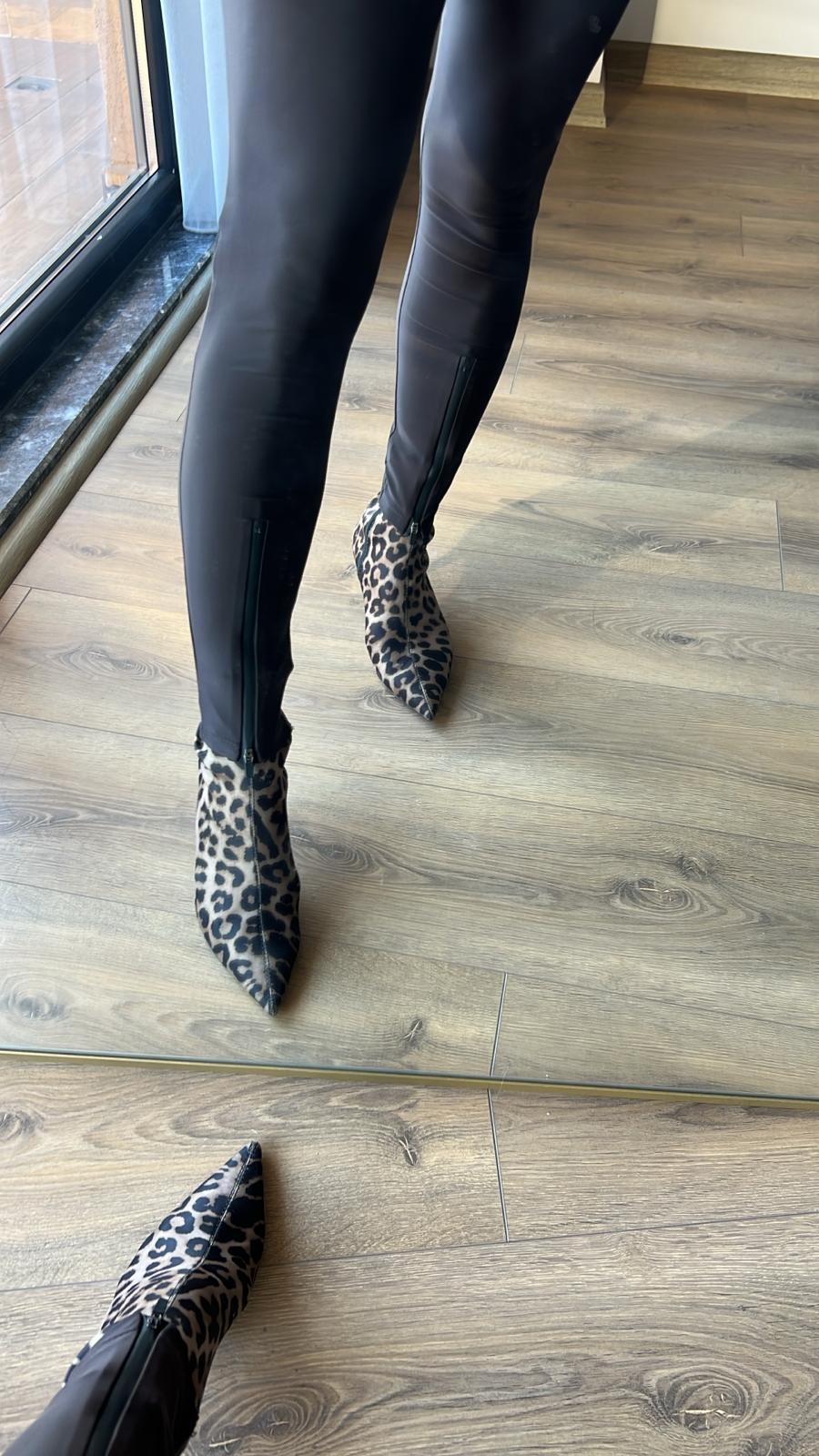 Parlak Doku Fermuar Detaylı Tayt