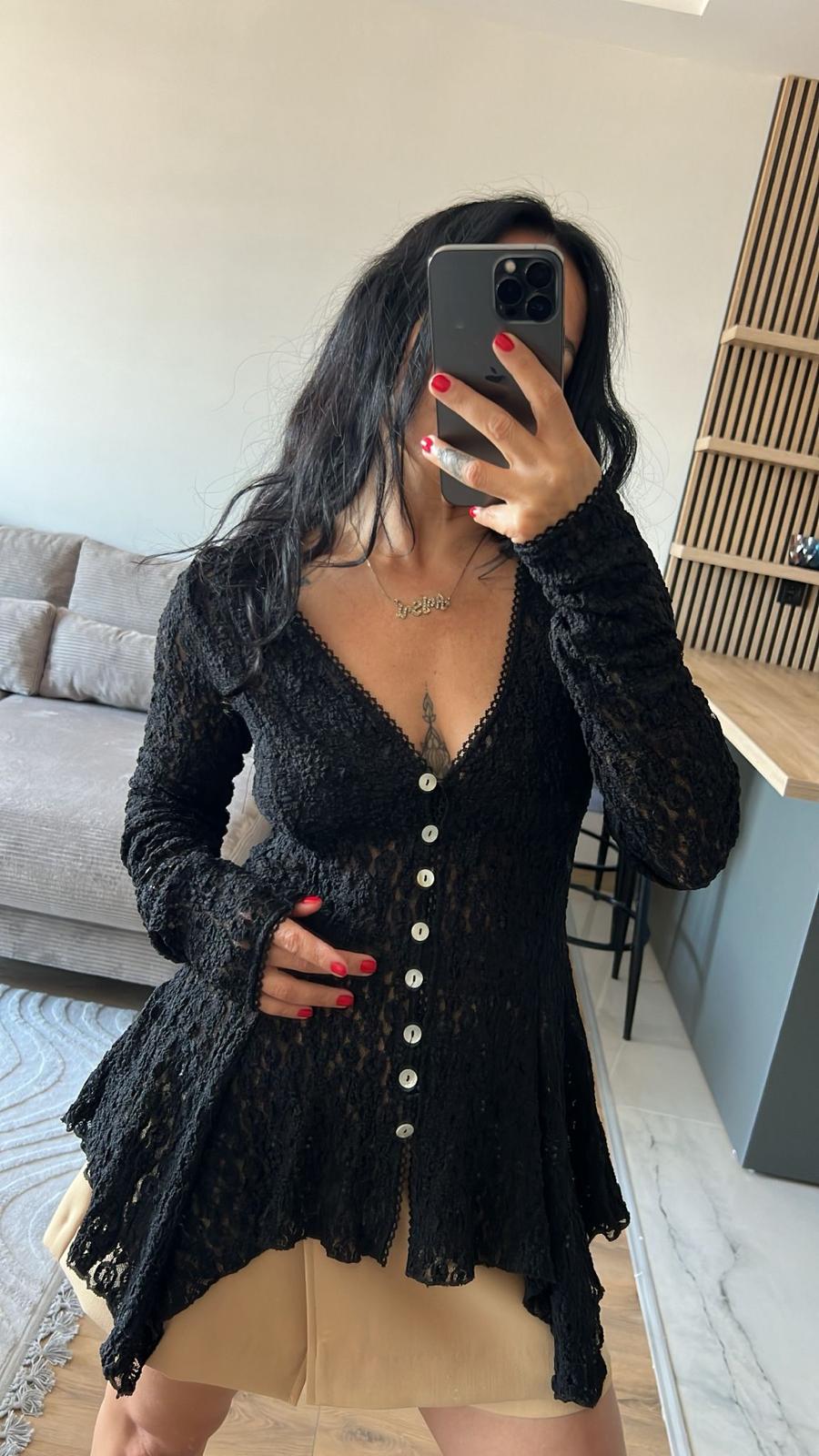 Düğmeli Peplum Dantel Hırka