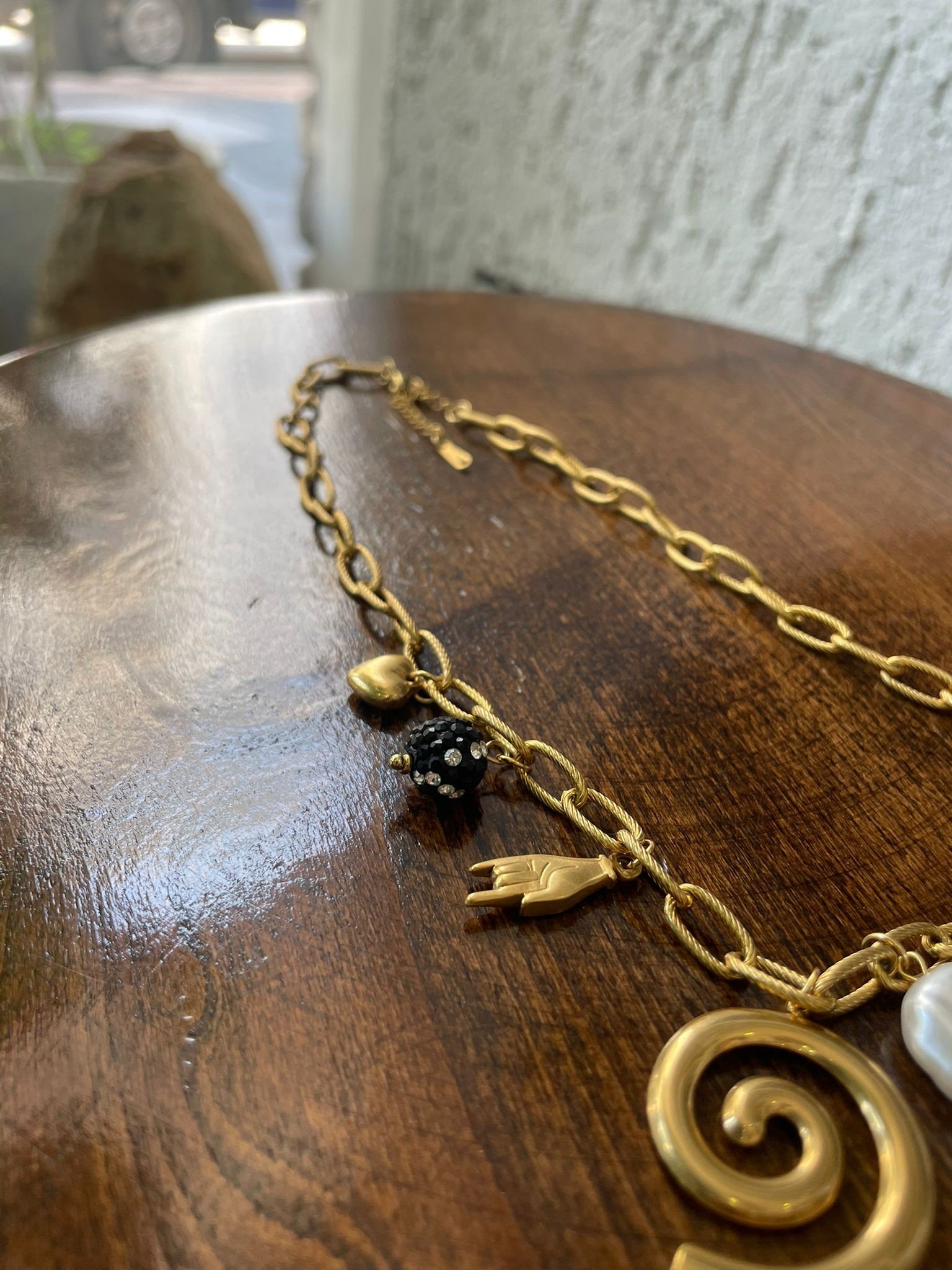 Gold Spiral Charm Kolye 