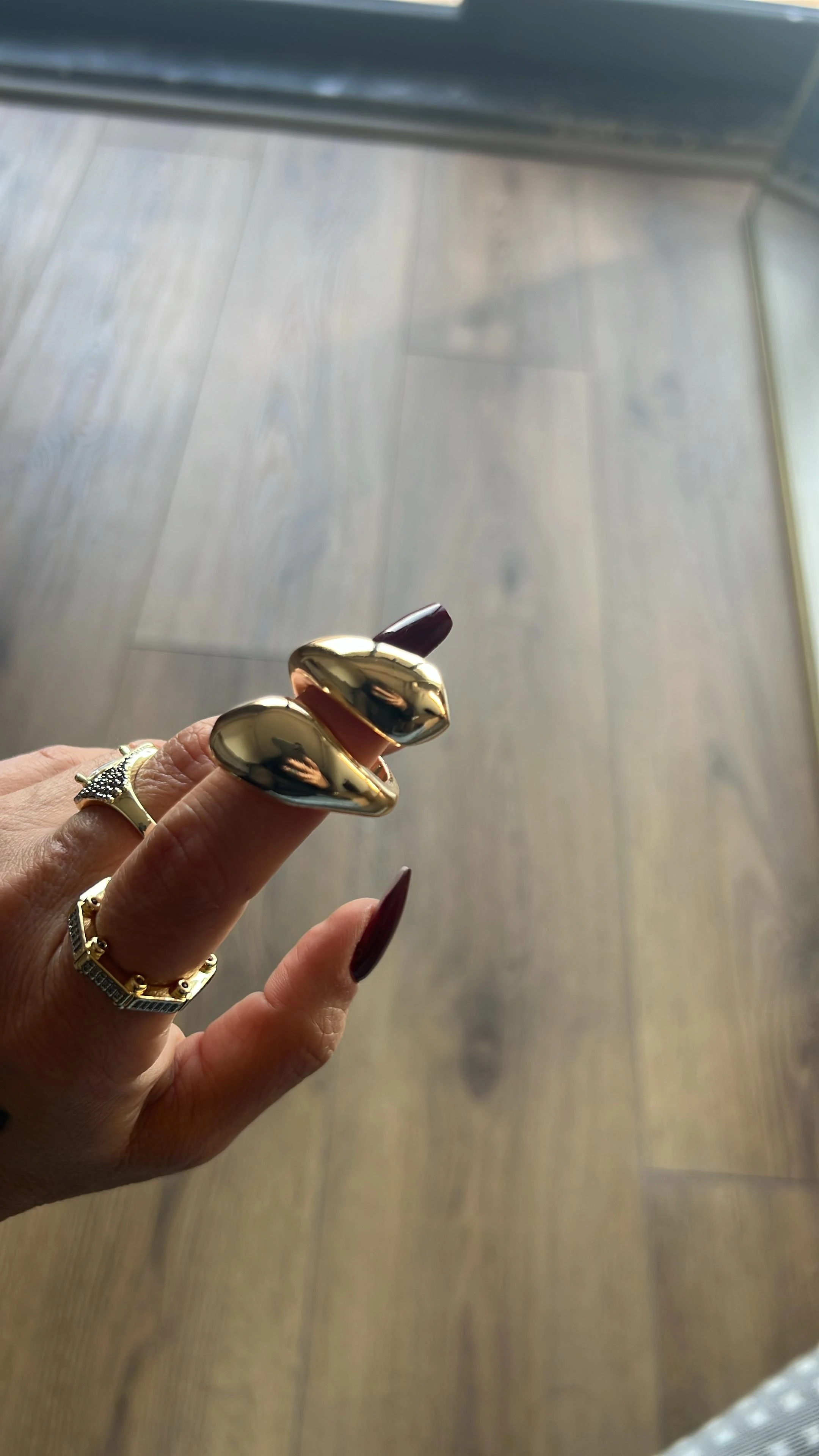 Büyük Sarmal Gold Yüzük