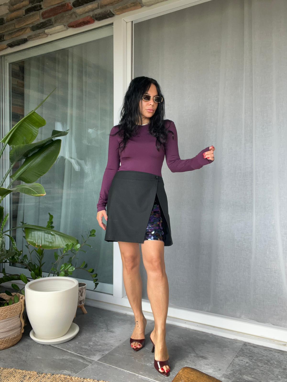 Siyah Payet Detaylı Mini Etek