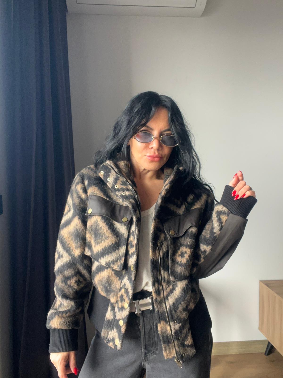 Yün Dokulu Garnili Bomber Ceket 