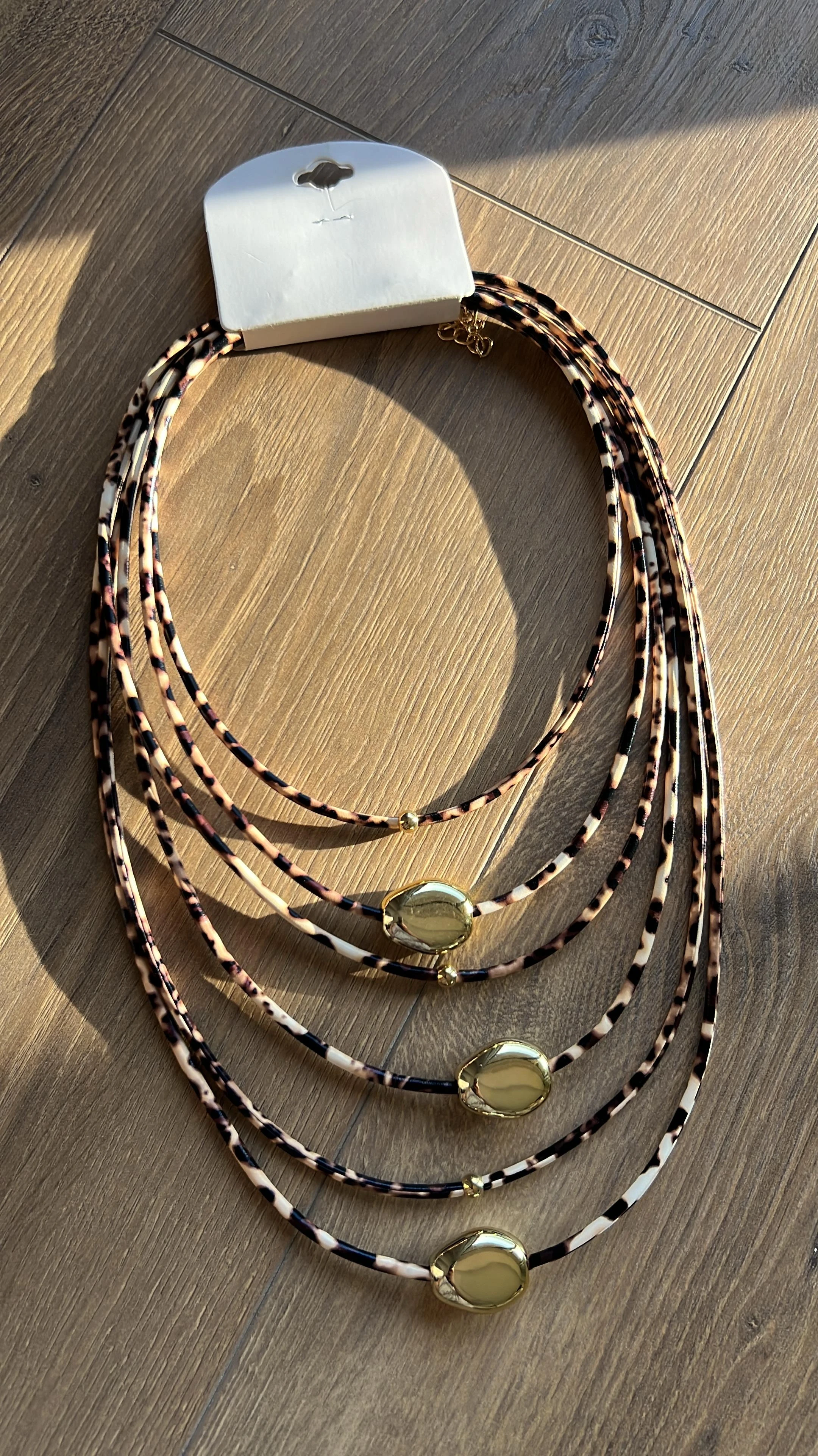 Leopar Desen Disk Detaylı Çoklu Kolye