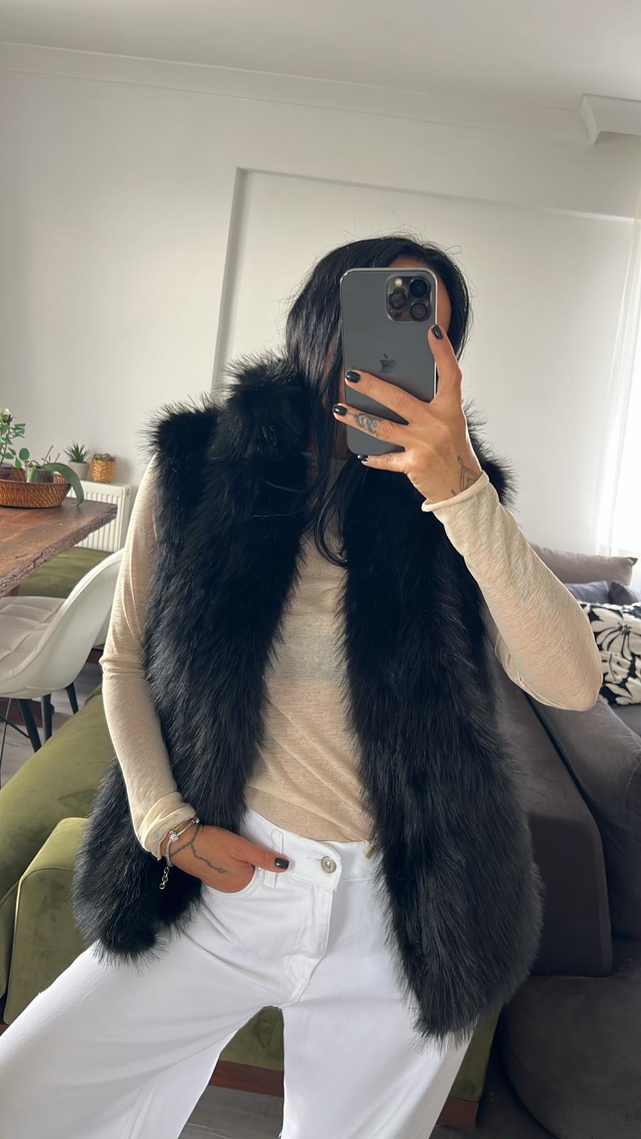 Siyah