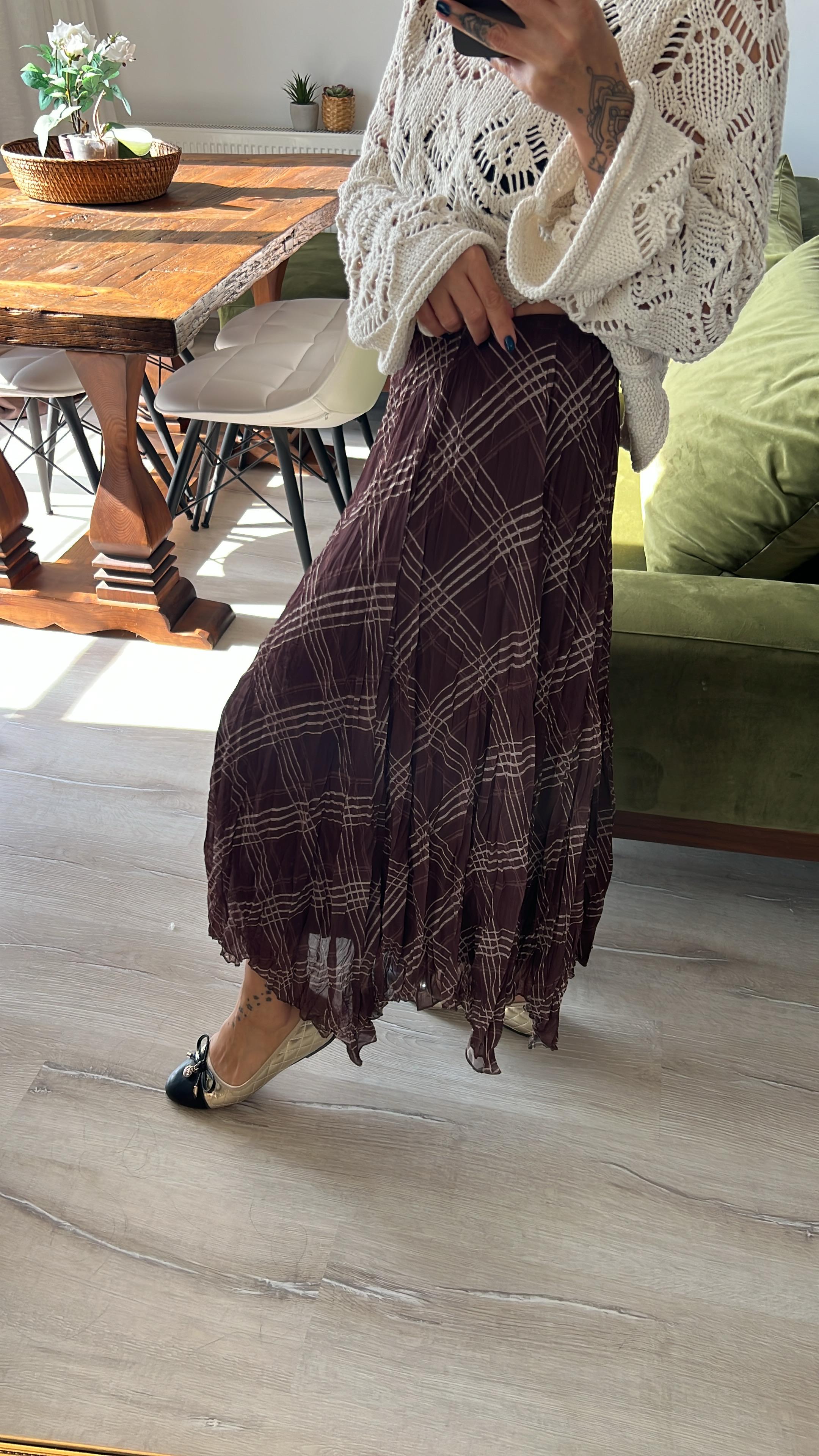 Kahve Ekose Desenli Pliseli Asimetrik Etek