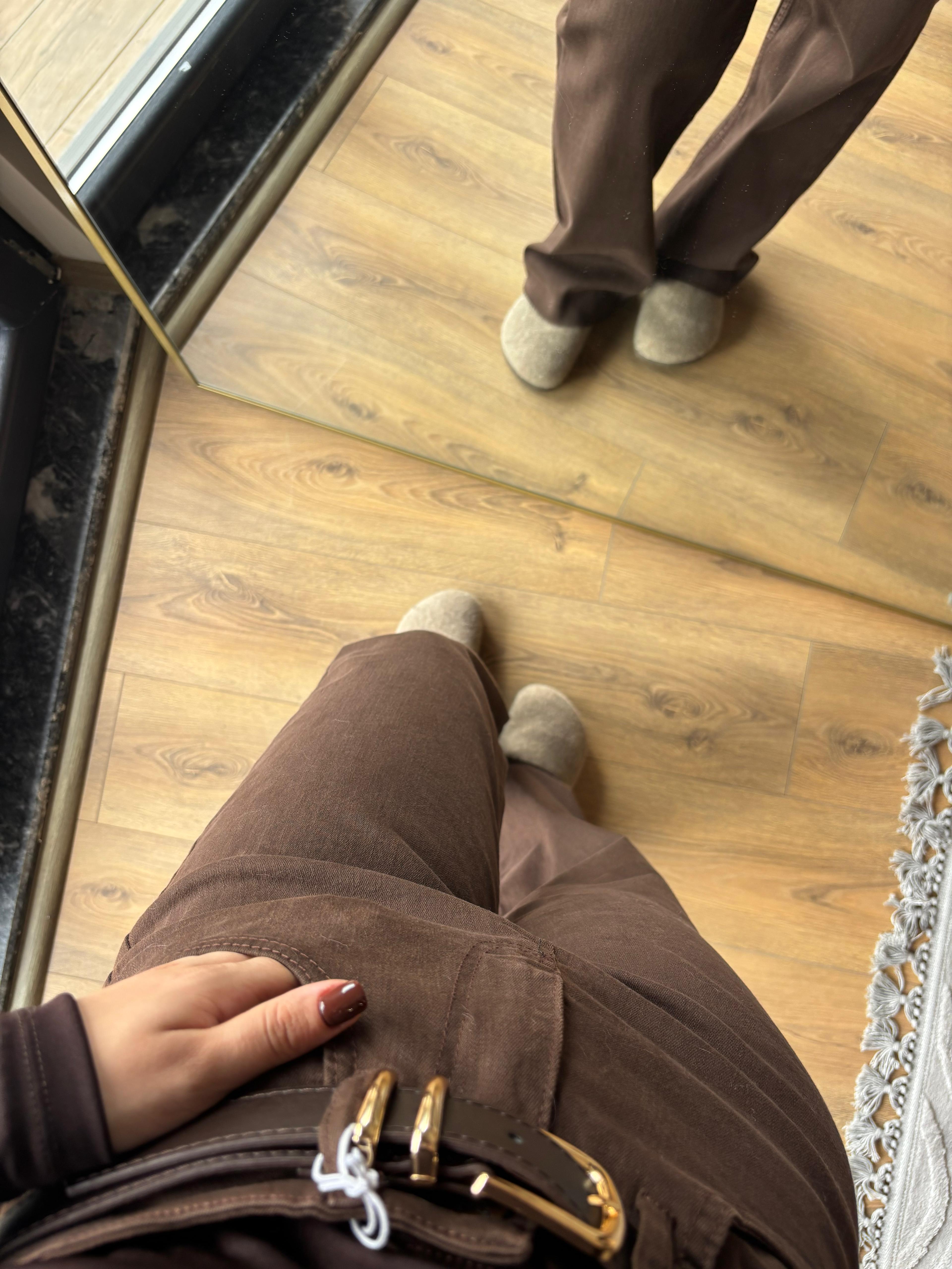 Full Likralı Kesik Paça Kahve Jean