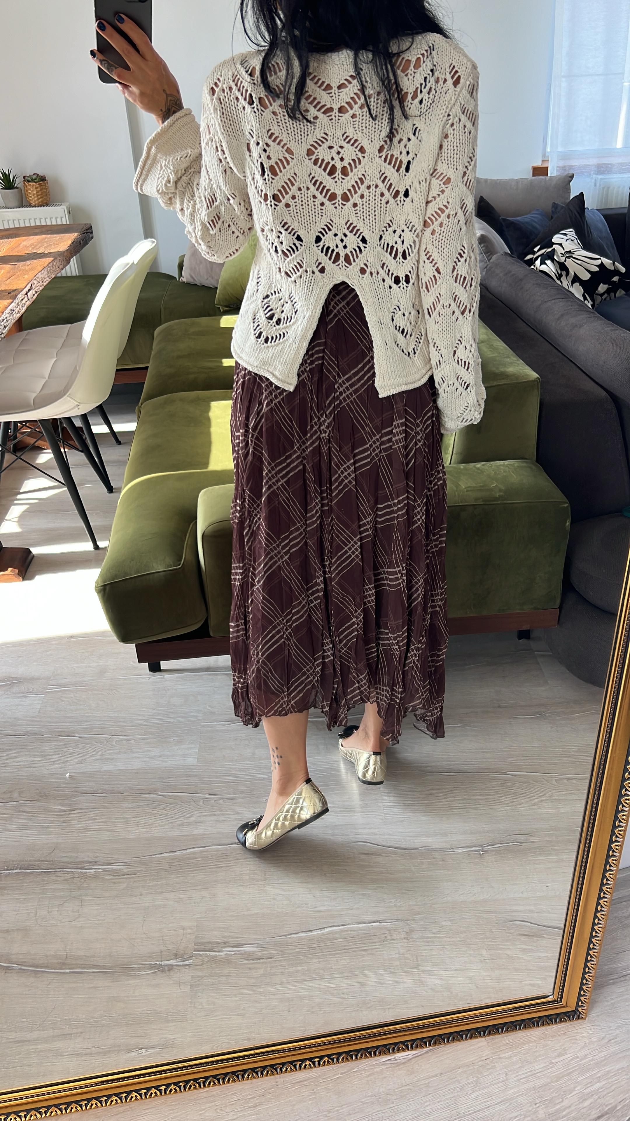 Kahve Ekose Desenli Pliseli Asimetrik Etek