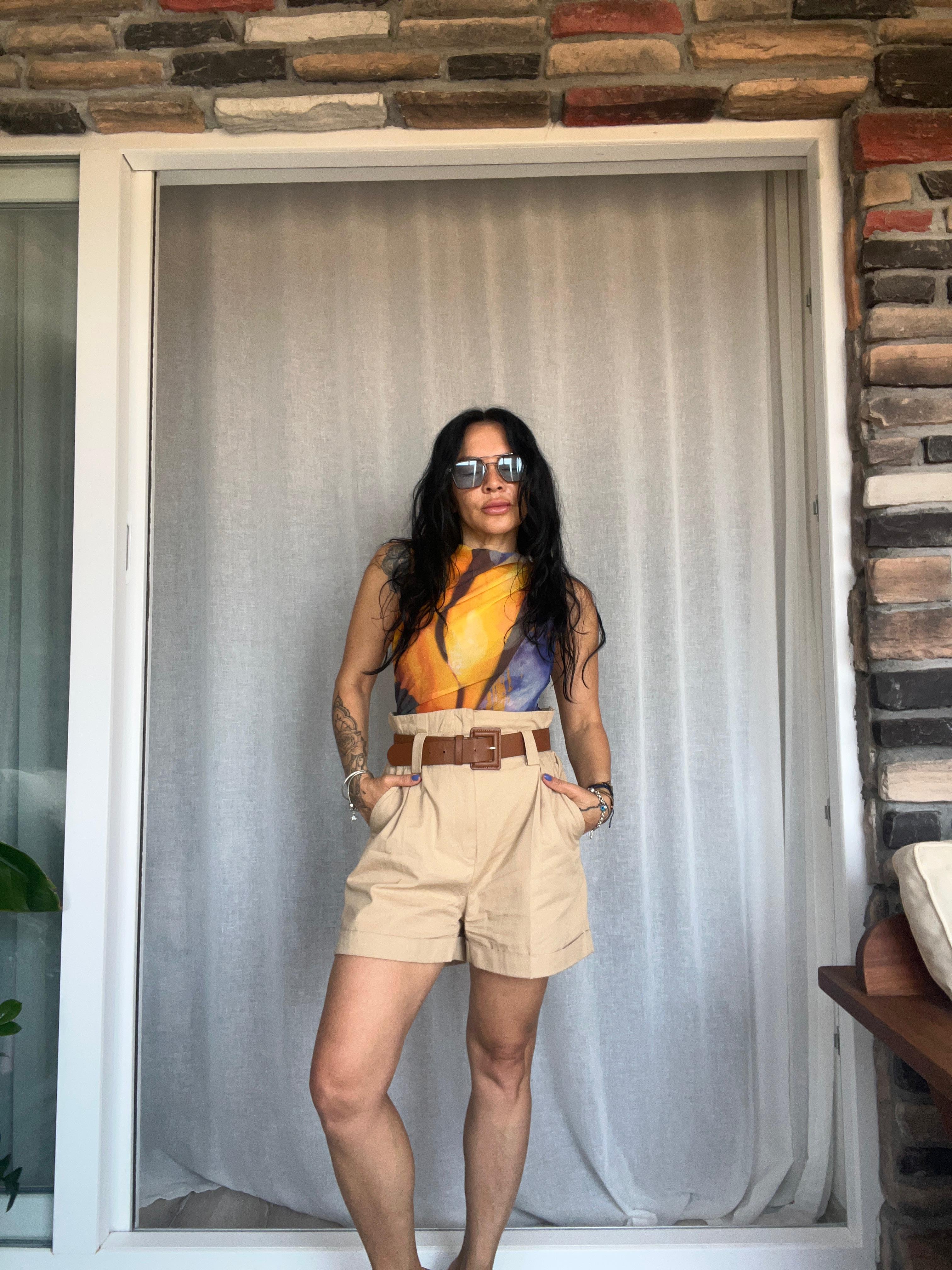 Dilvin Beli Lastikli Kemerli Şort