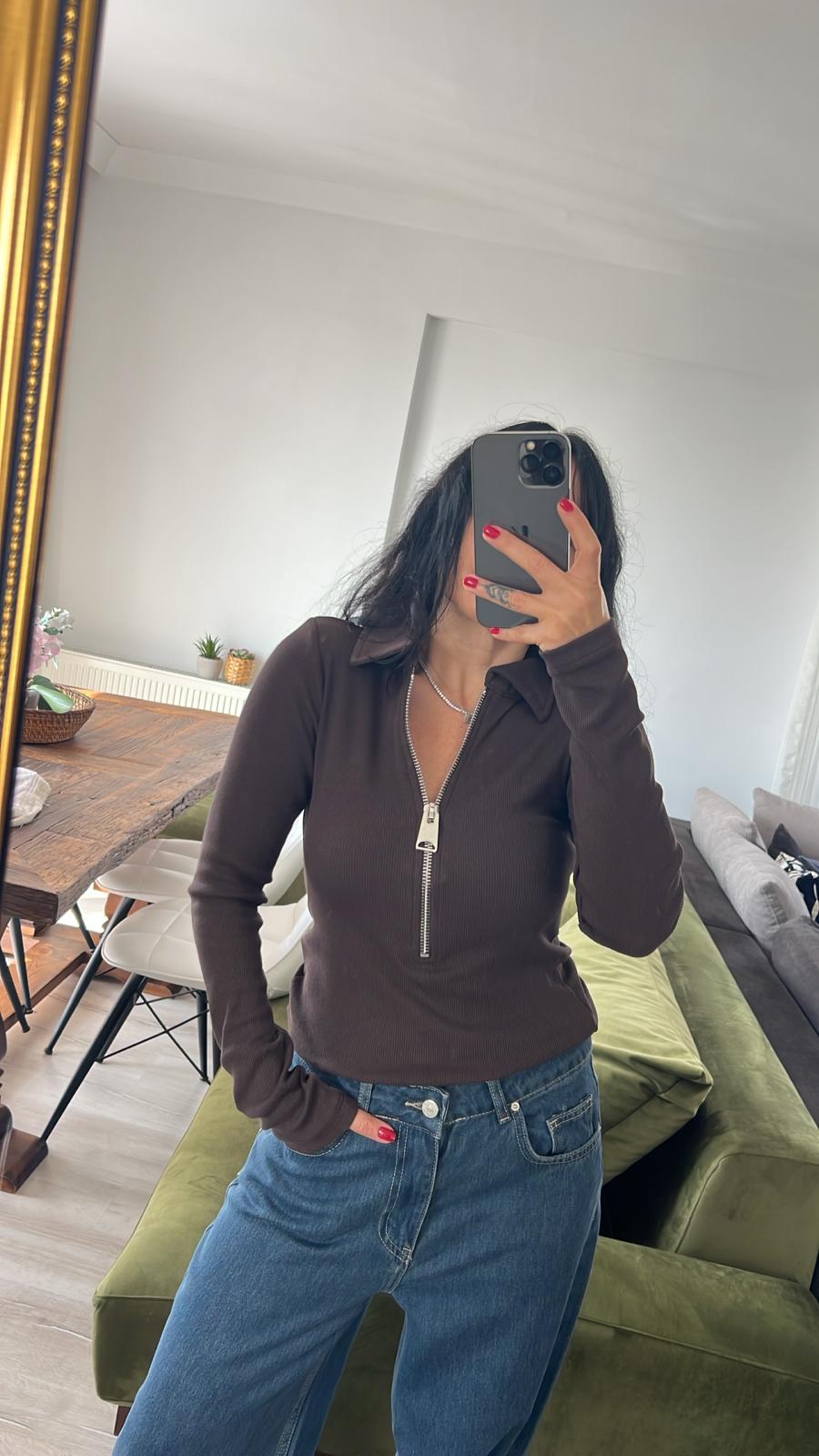 Fermuarlı Polo Yaka Kahve Bluz